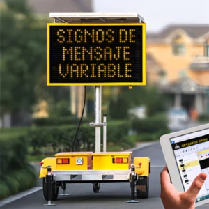 Trailer Multiled, carrito led con letrero para ordenamiento vehicular y control de tránsito con mensajes variables Funcionamiento a energía solar