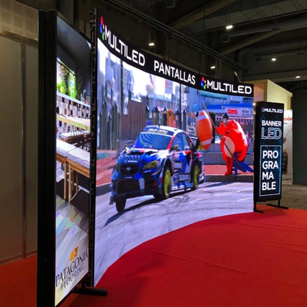 Expo Multiled Banner Curva