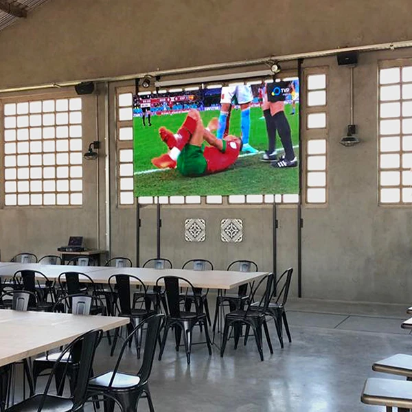 pantalla-ultradelgada-comedor-personal-corporativa