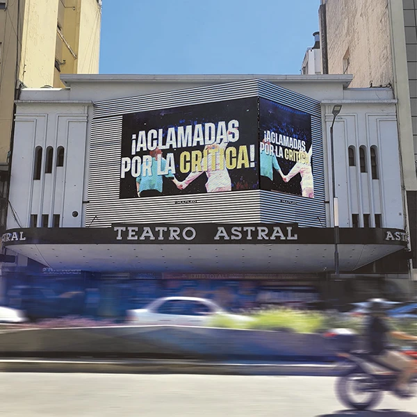 Pantalla-exterior-outdoor-gigante-teatro-astral-corrientes