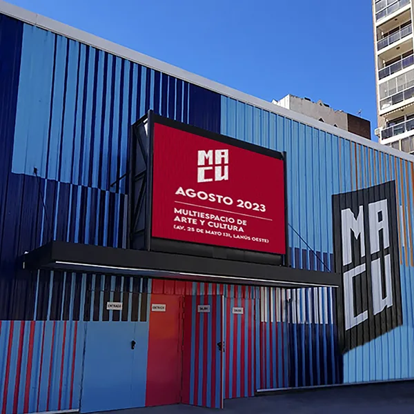 Portada - Macu, pantalla, exterior, outdoor, Lanús, publicitaria, teatro