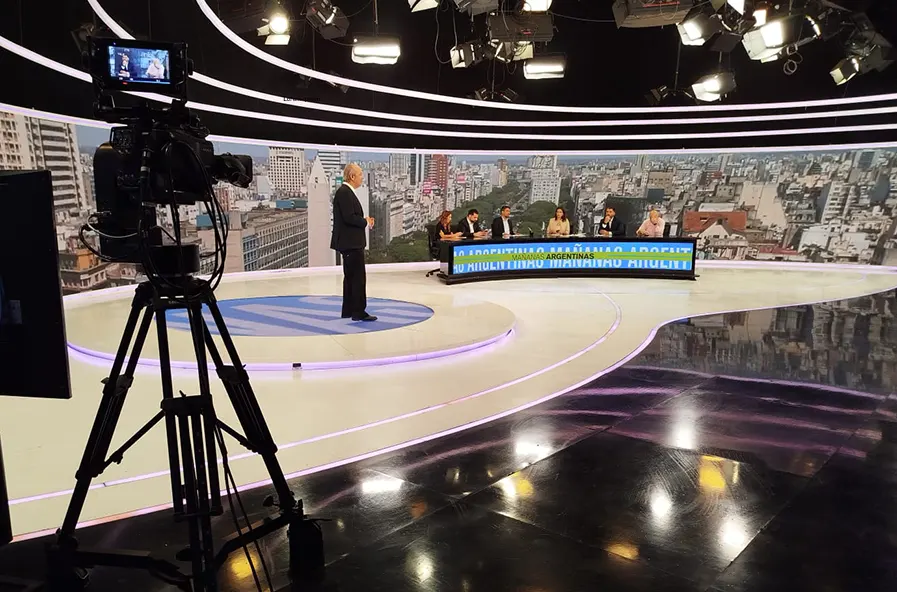 Pantalla gigante curva estudio de tv 360 + piso led multiled en c5n