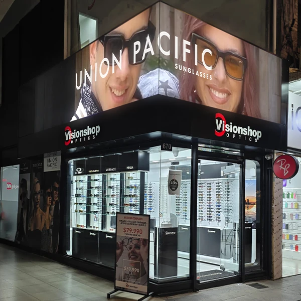 Pantalla frontal Multiled Ultradelgada outdoor en ángulo en óptica